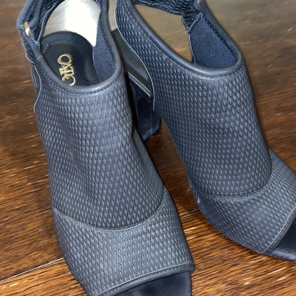 Women’s 8.5 Black 4 inch open toe heels. Great used condition. - Picture 8 of 11